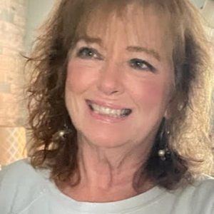 Meet your Posher, Loretta
